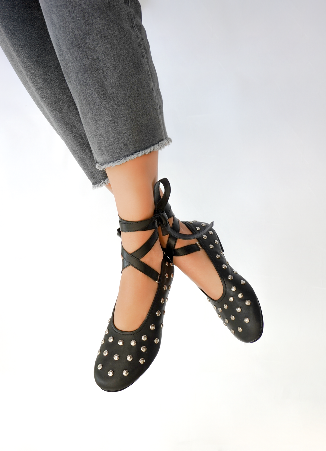 Ballerina Odette Negro