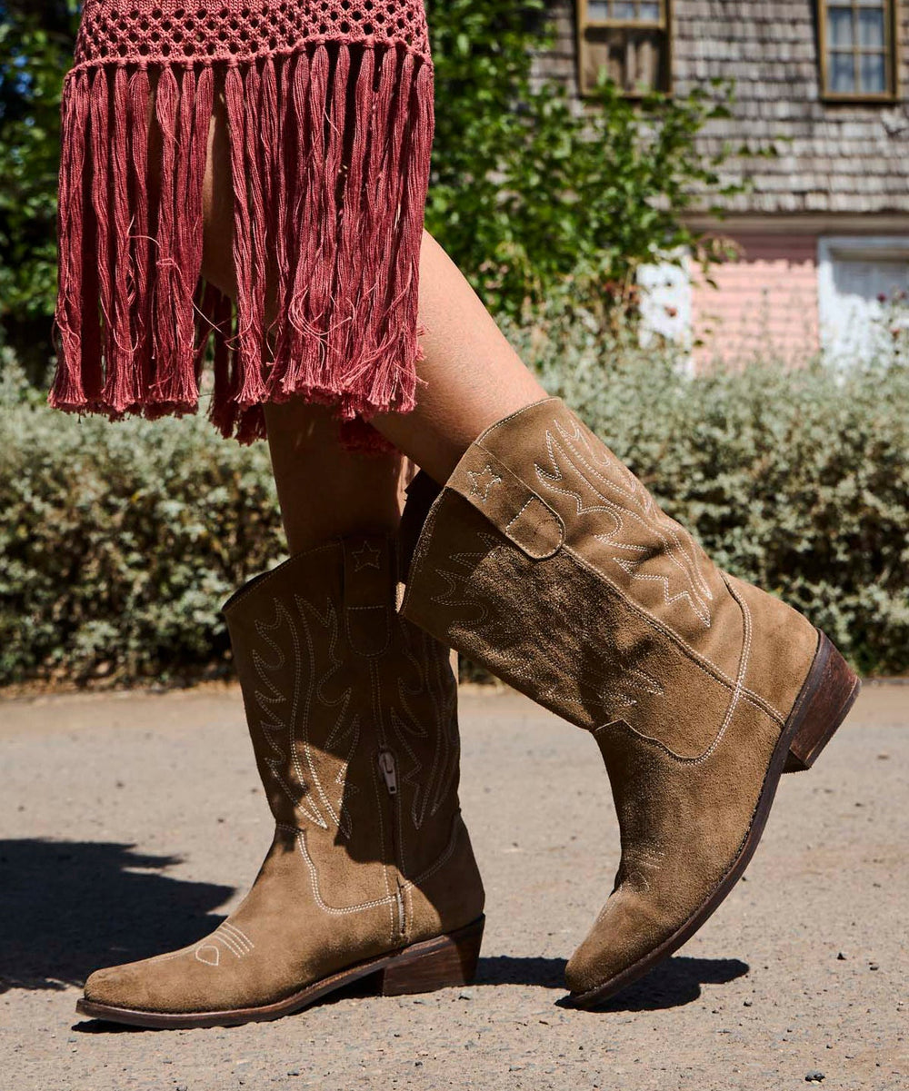 Bota Western Beige de cuero para mujer, hecha a mano en Chile | SENA